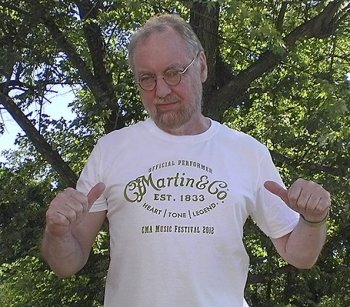 Dan Cunningham - Martin T-Shirt - pickndawg